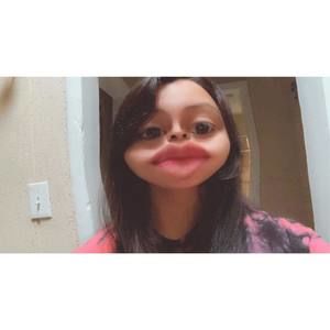 Meet your Posher, Nadia